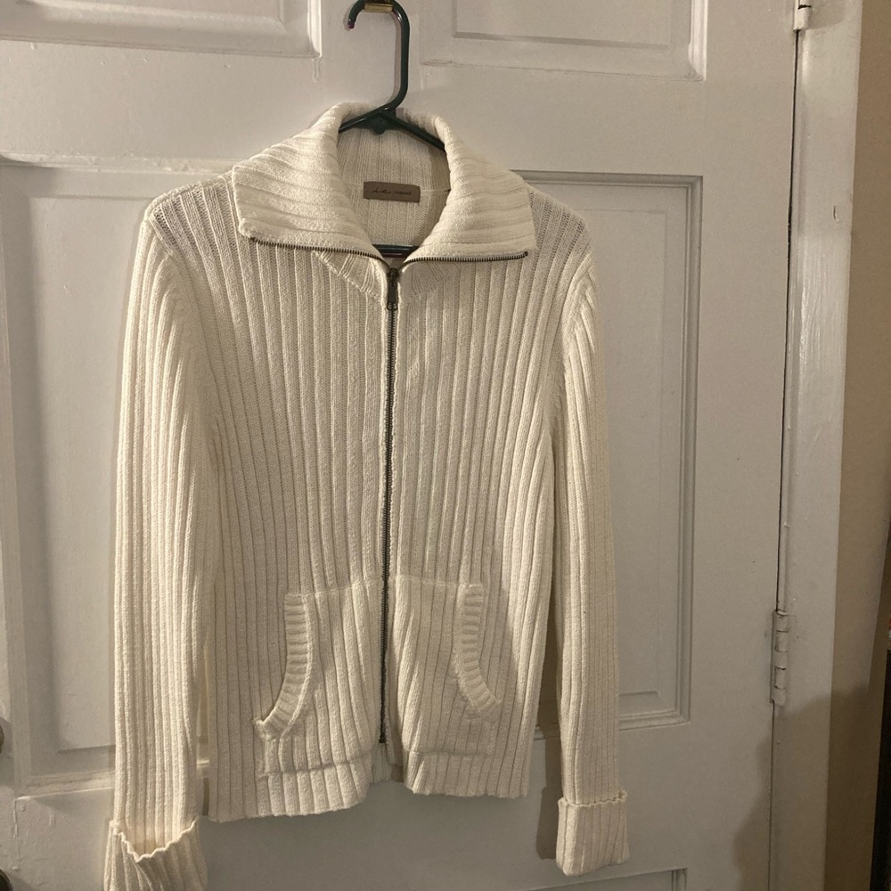 ie relaxed Cottony Creamy White Ribbed Zip-Up Spring Cardigan - Picture 3 of 10